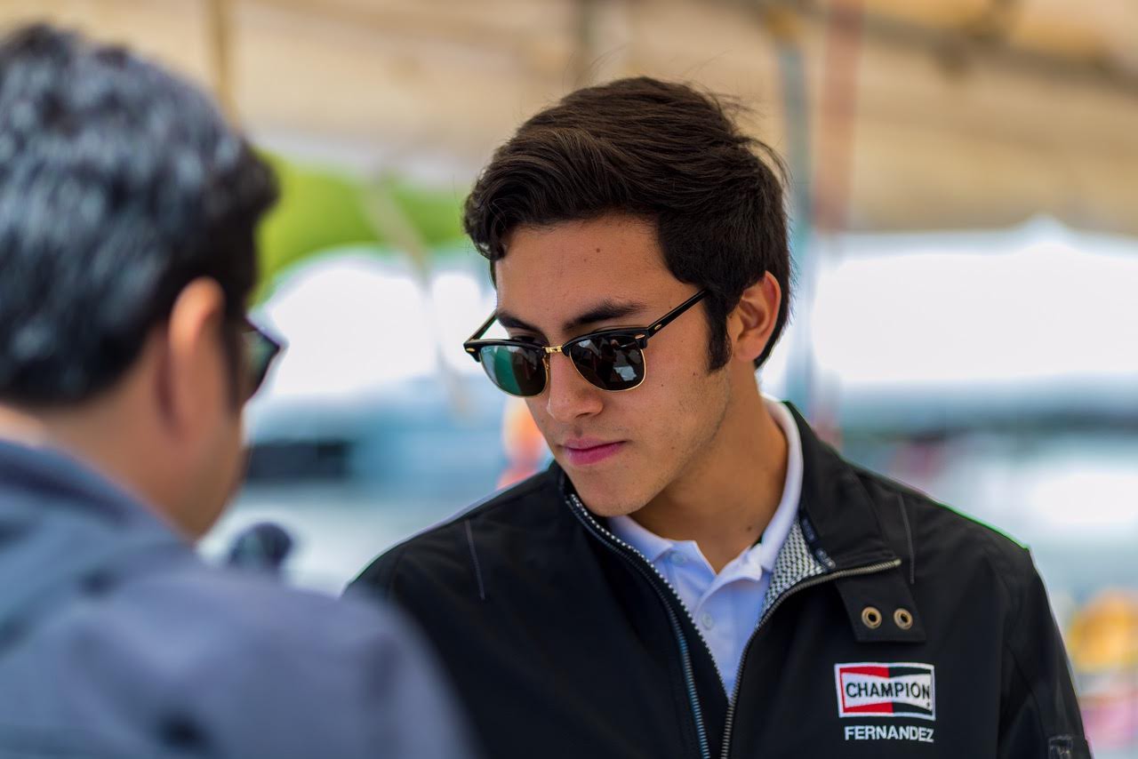 alejandro-fernandez-pre-race-pep-talk alejandro-fernandez-pre-race-pep-talk