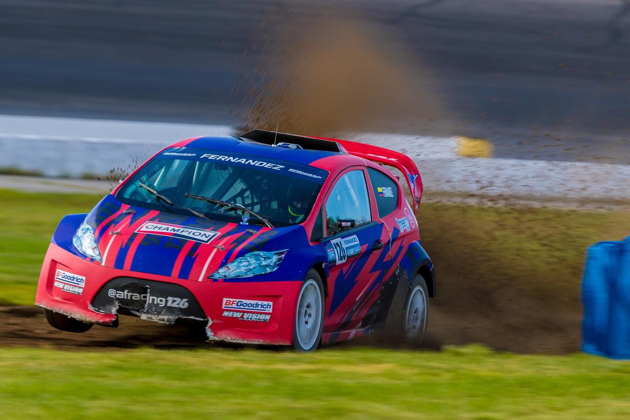 alejandro-fernandez-raceing-on-track alejandro-fernandez-raceing-on-track