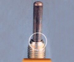 Support_LV_Ignition_TroubleTracer_GlowPlug_ProbeContactwithGlowPlugBody Support_LV_Ignition_TroubleTracer_GlowPlug_ProbeContactwithGlowPlugBody