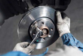 brake-discs-installation-thumb-2