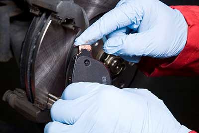 lightly-lubricate-contact-pins lightly-lubricate-contact-pins